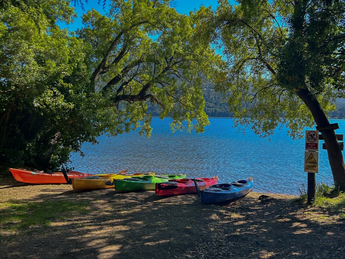 Travesía en Kayak por el Lago Moreno